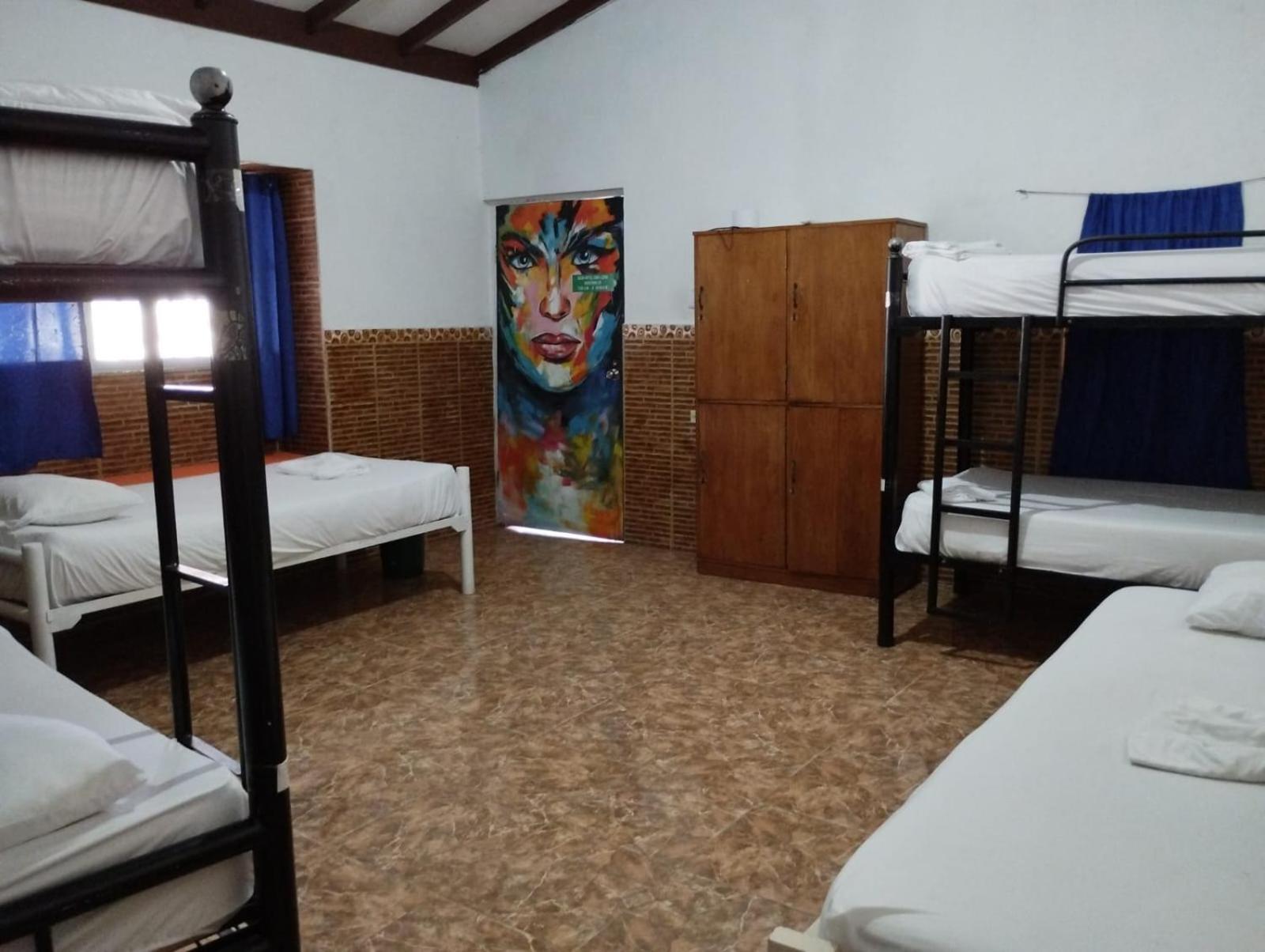 Hostal Luna Llena Getsemani Cartagena Ngoại thất bức ảnh