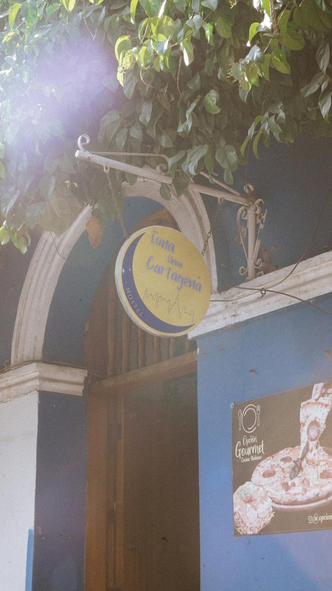 Hostal Luna Llena Getsemani Cartagena Ngoại thất bức ảnh